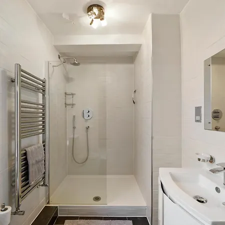 Delightful Flat In London - Sleeps 6 Apartment Exterior photo
