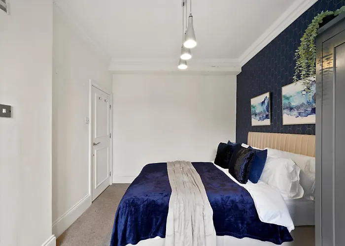 Delightful Flat In London - Sleeps 6